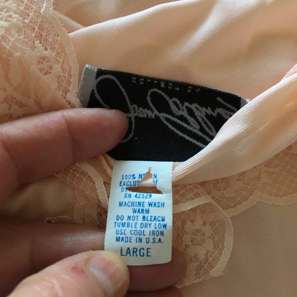 Vintage Joan Collins Nightgown size Large - Picture 6 of 6